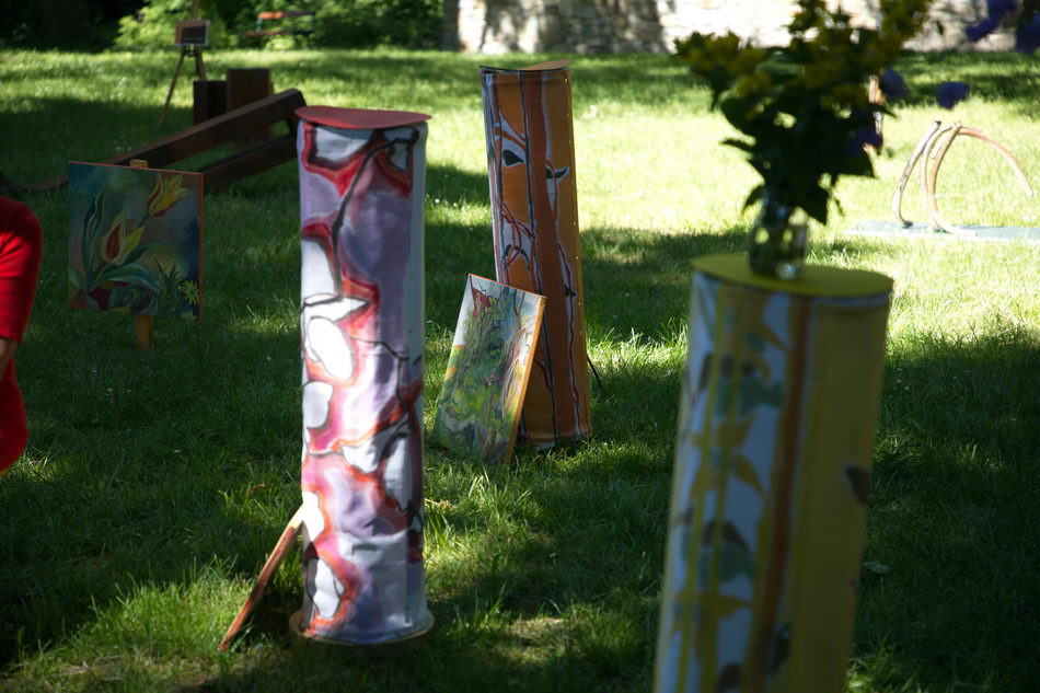 Kunst treibt Blüten im Schlosspark Schärding