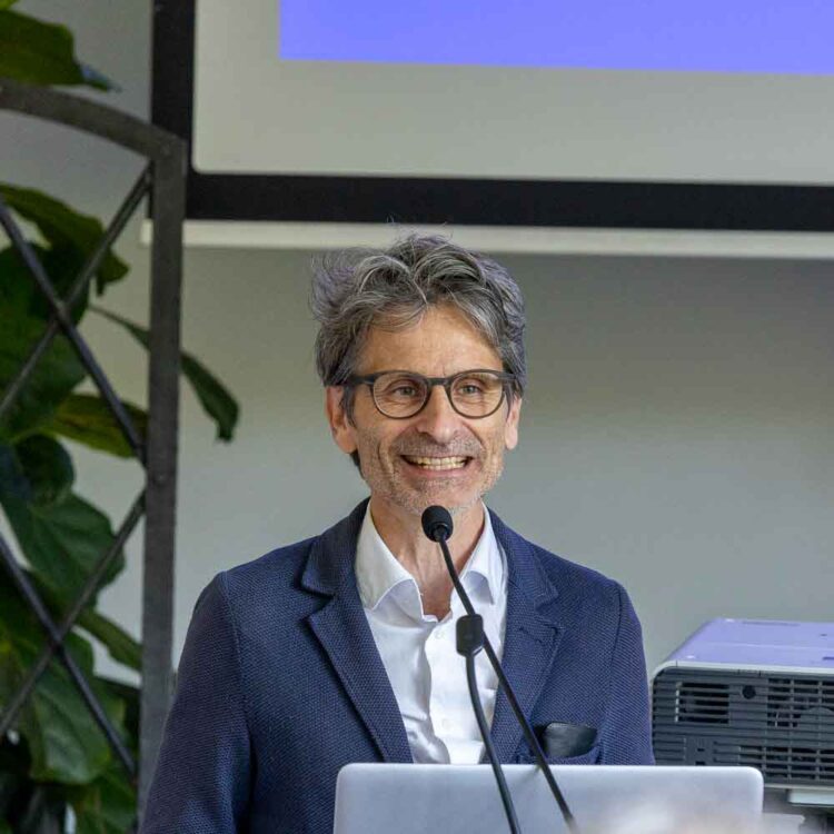 Prof. Dr. Martin Hochleitner