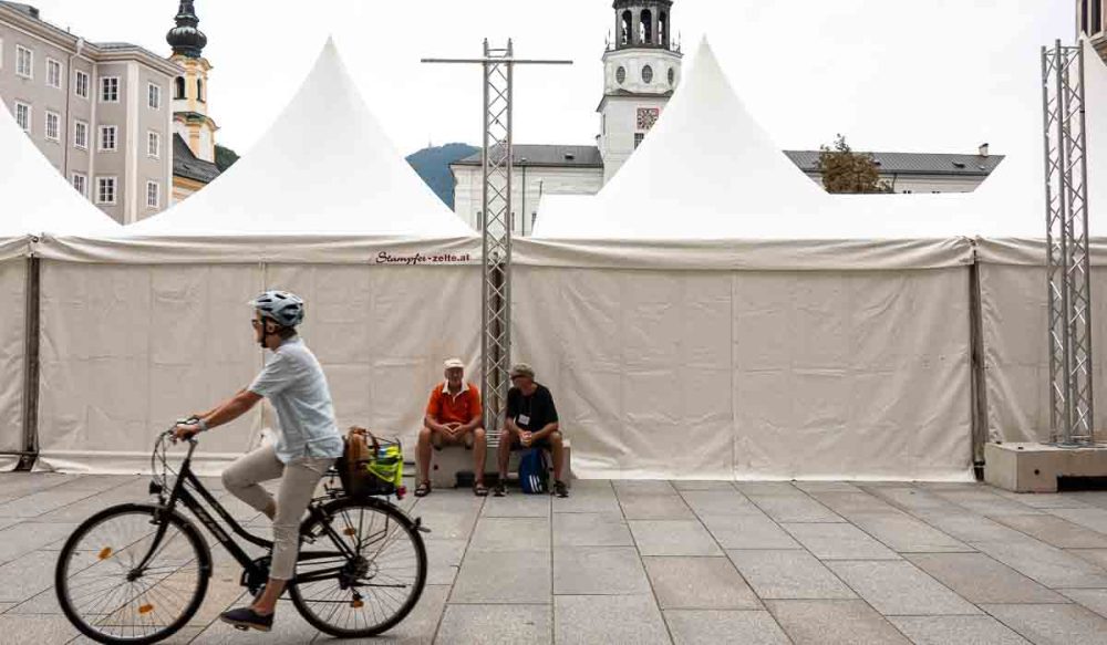 Sonntagabends am Residenzplatz in Salzburg | Foto: Karl Traintinger